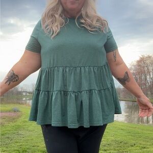 SHEIN Green Ruffle Hem Top